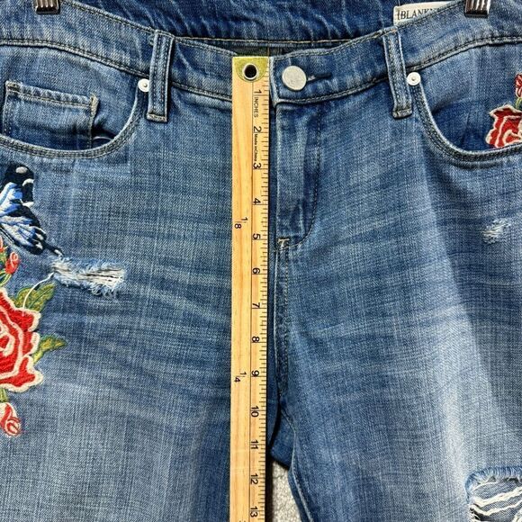 BLANKNYC Crop Girlfriend Jeans Women's 28 Blue Rose Embroidered Distressed Denim - Picture 11 of 16
